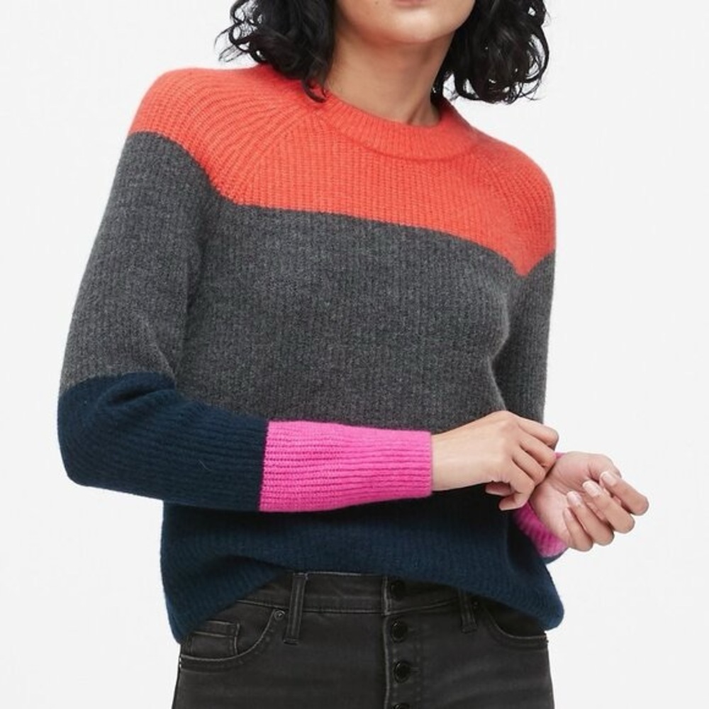 NWT Banana Republic: Aire Color-Blocked Wool Blend Long Sleeve Crew Neck Sweater
